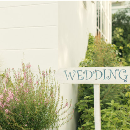 Placuta pe care scrie Wedding